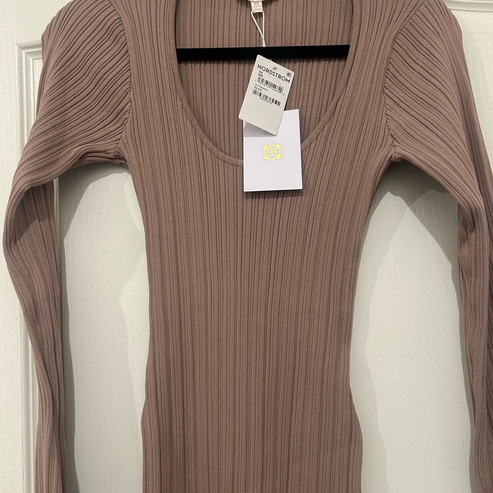 NWOT WAYF Size XS Alexi Beige Long Sleeve Ribbed Belted Midi Body-con Dress $99 - Picture 4 of 5
